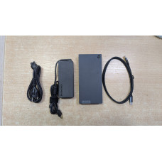 Lenovo ThinkPad USB-C Dock 40B5 със зарядно